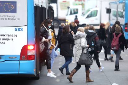 Samo 40 posto tramvaja smije biti puno, evo kako to izgleda...