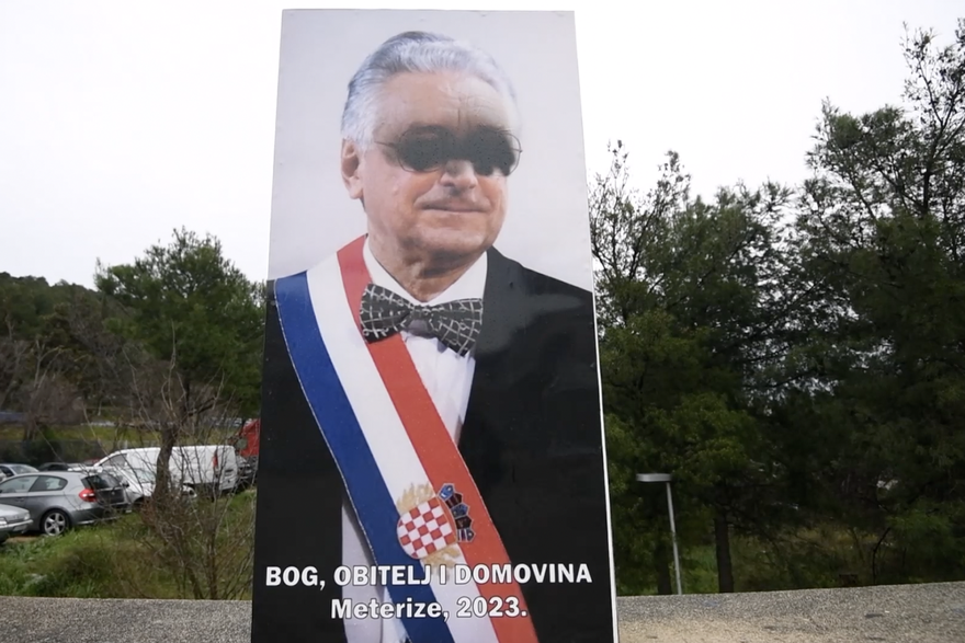 Šibenik: U naselju Meterize vandali išarali sliku prvog hrvatskog predsjednika Franje Tuđmana