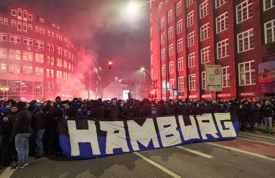 FC St. Pauli - Hamburger SV - HSV fan march