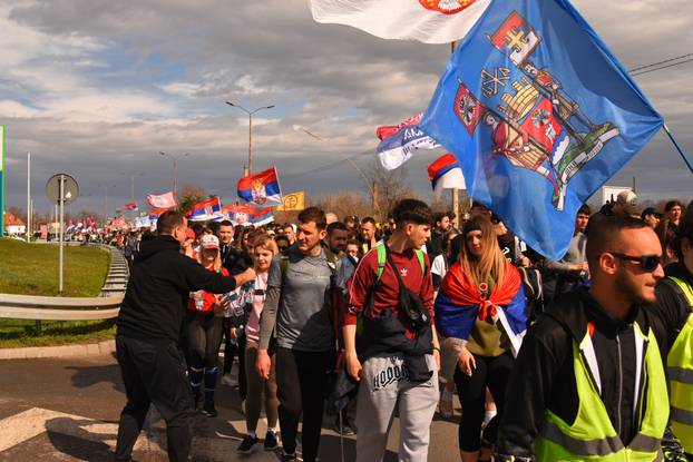 Od Niša i juga zemlje pa sve do Pančeva: Studenti su pješice krenuli prema Beogradu