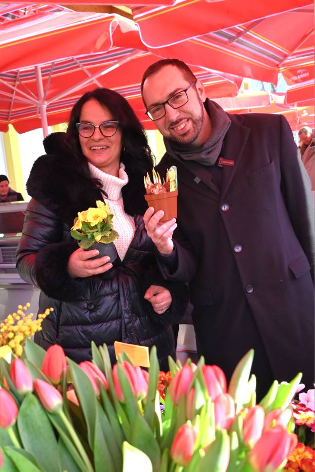 FOTO Vrapče ima novu tržnicu. Koštala više od 3 milijuna eura, evo što će sve tamo prodavati