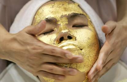 Tretmani lica čistim zlatom i dalje očaravaju ljepši spol