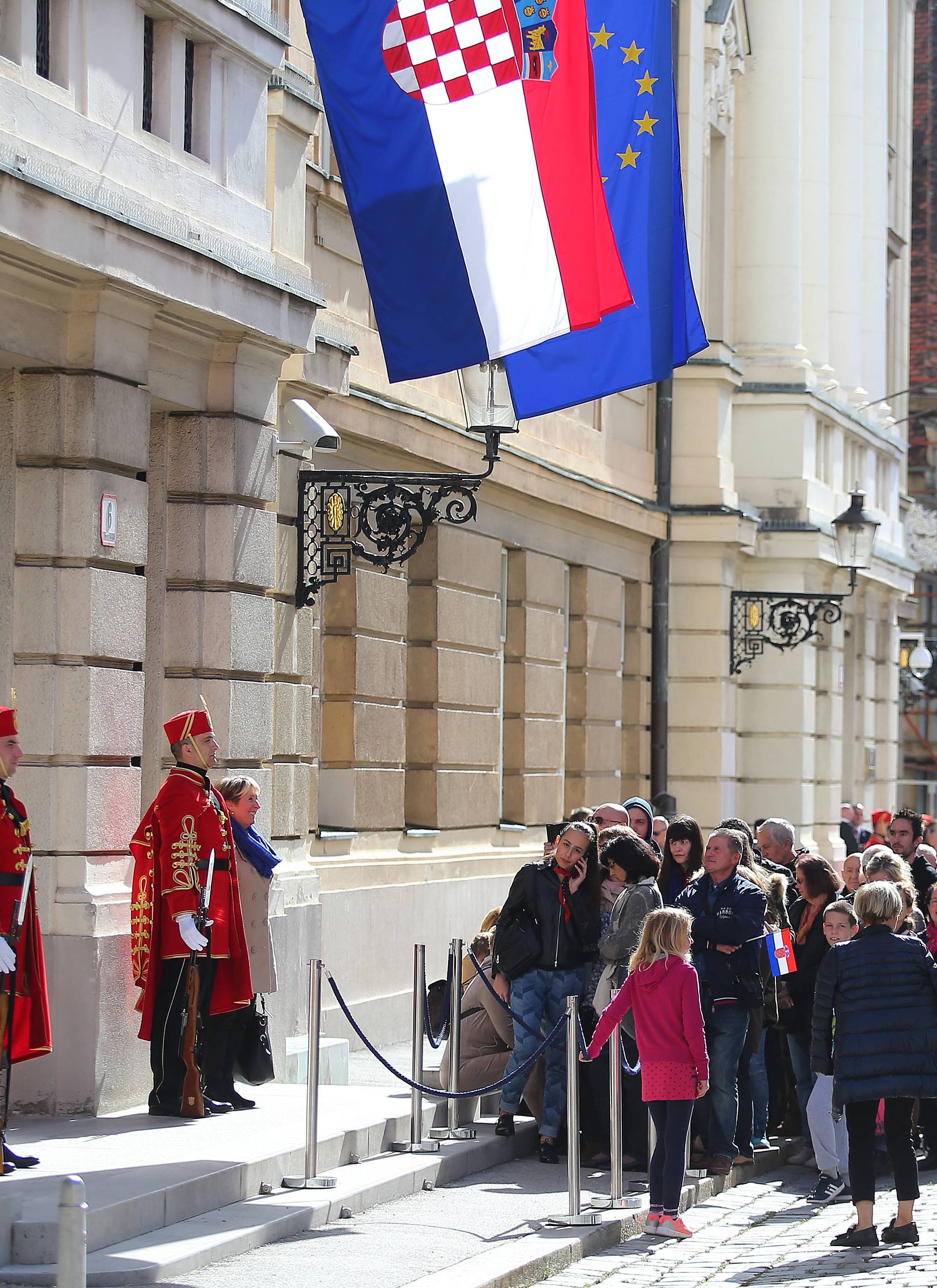 Napala Jandrokovića: Premalo radite, a plaće su vam prevelike