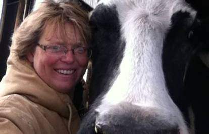 Počivala u miru: Najveća krava na svijetu otišla 'ispod duge'