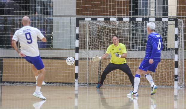 Zagreb: Veterani Dinama i Hajduka odigrali humanitarnu utakmicu