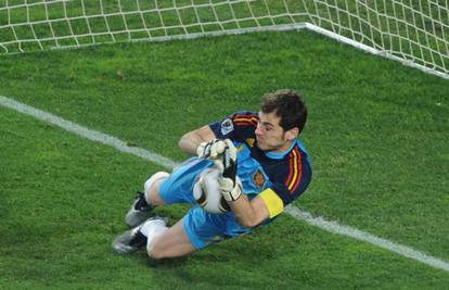 Casillas: Reina mi je rekao kamo će Cardozo pucati