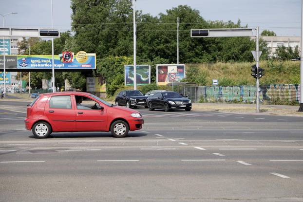 Zagreb: Od danas se uspostavlja redovan promet u zoni Vjesnika 