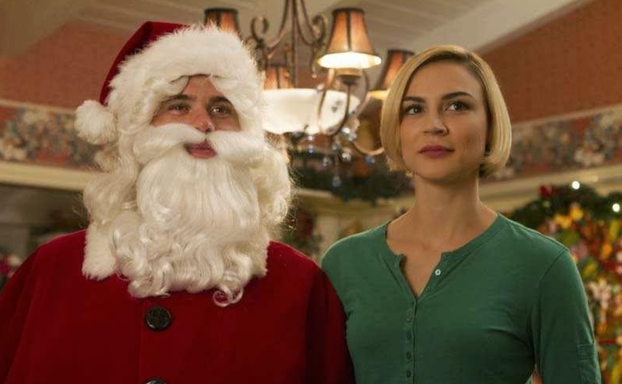 FOTO Raj za ženske oči! Ovo su ljepotani koji su u božićnim filmovima glumili seksi Djedice