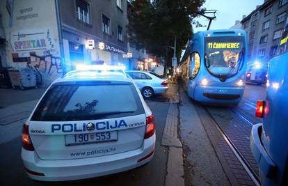 Tramvaj i kombi se sudarili u Maksimirskoj, promet prekinut