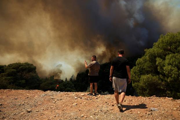 Wildfire in Krio Pigadi