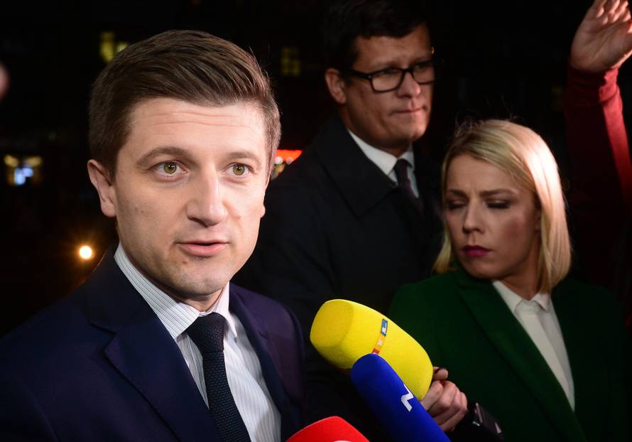 Zagreb: Dolazak Älanova HDZ-a na sjednicu PredsjedniÅ¡tva i Nacionalnog vijeÄa
