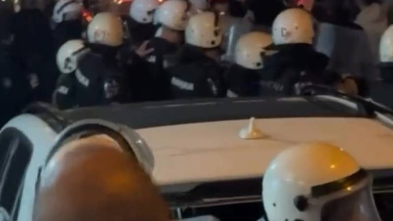 VIDEO Građani opkolili batinaše u Lazarevcu kraj Beograda, u neredima ozljedili dva policajca