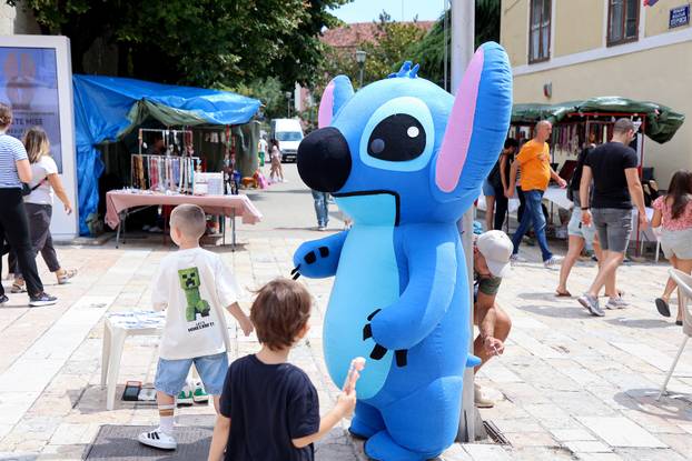 Sinj: Okupljanje ljudi u Sinju uoči 310. Sinjske alke
