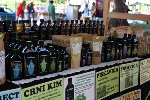 Šibenik: Zadnje pripreme prije sutrašnjeg otvorenja 16. Srednjovjekovnog sajma