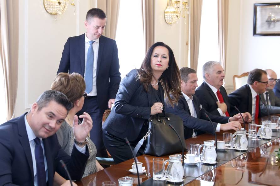 Izglasali nagodbu za Agrokor;  Plenković: Postignuti su ciljevi