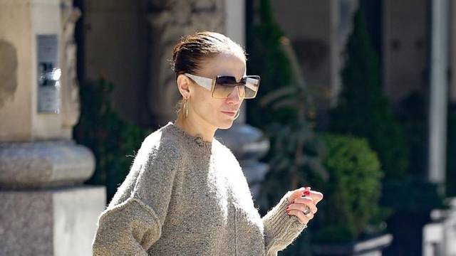 Jennifer Lopez keeps it casual as she steps out in NYC