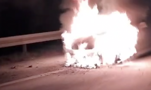 VIDEO Buktinja na A4: Kod Brezničkog Huma planuo auto