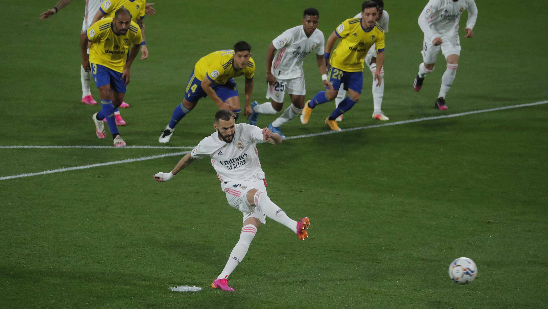 La Liga Santander - Cadiz v Real Madrid