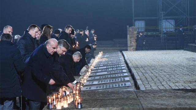 Plenković u Auschwitzu: 'Ovo se više nikad ne smije ponoviti'