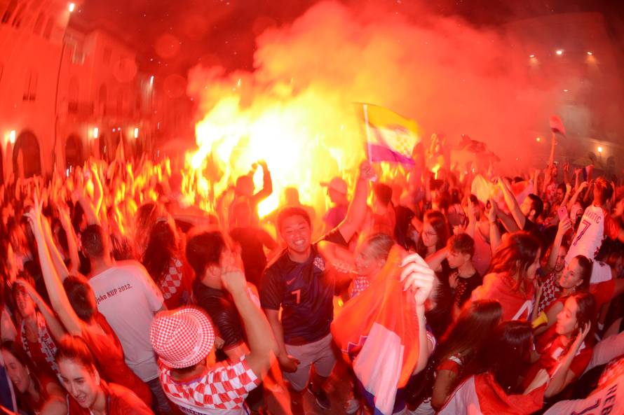 Idemo u finale! Ludnica na ulicama, cijela Hrvatska gori