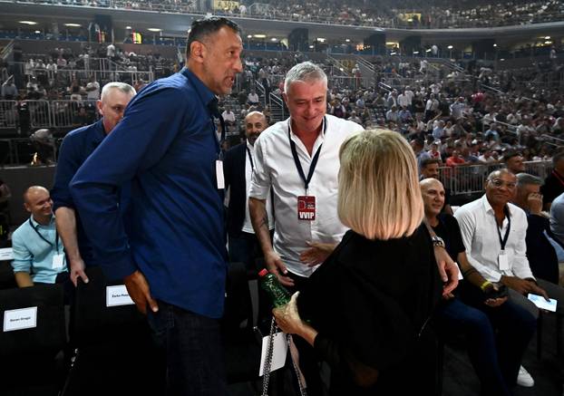 Zagreb: Srdačan susret Vlade Divca i Biserke Petrović