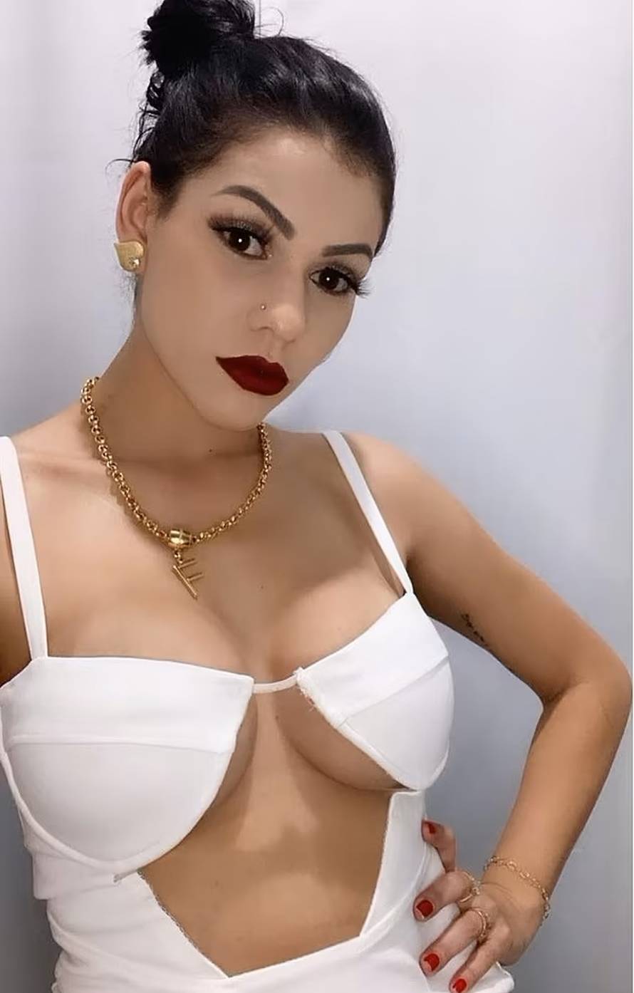 DJ-ica prekinula nastup nakon što se pogodila u lice iz topa za konfete: 'Bol je bila prejaka'