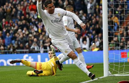 Real zabio Sportingu 'petardu', Ronaldo i Benzema zabili dva