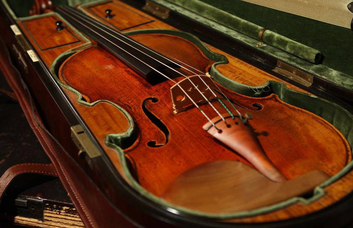 Bilo mu je žao što ju je uzeo: Vratio 310 godina staru violinu