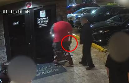 VIDEO Naoružan je pokušao ući u noćni klub. Nije imao pojma da je ispred ulaza MMA borac...