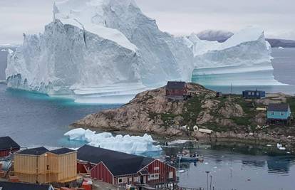 Divovski ledenjak prijeti selu: 'Strahujemo da će se odlomiti'