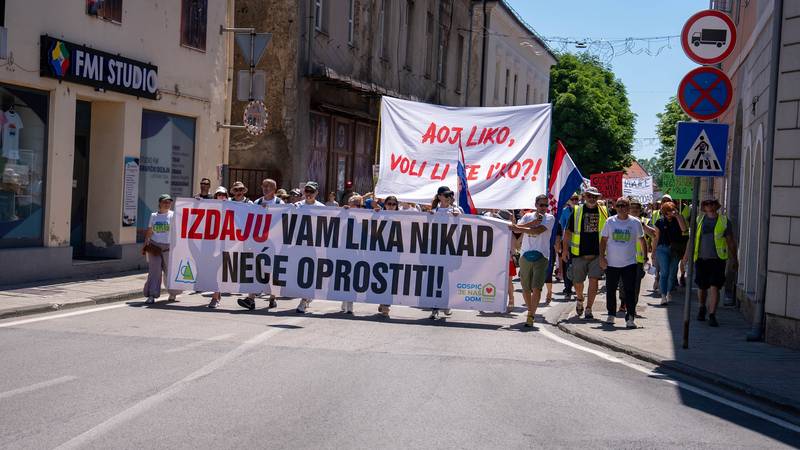 Prosvjed ujedinio lijeve i desne: 'Želimo pokazati zajedništvo'