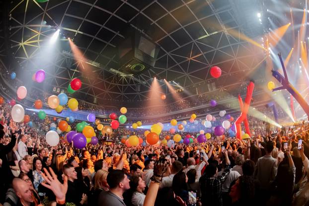 FOTO Dinu Merlina dvije večeri ispraćali ovacijama u Ljubljani