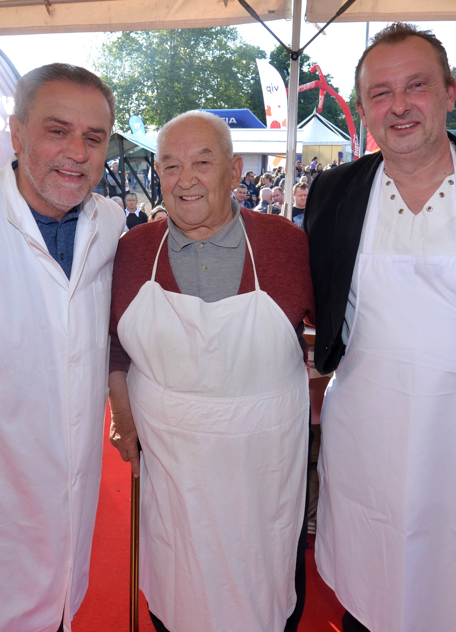 Bandić se zabavljao i pekao roštilj na Chill&Grill Festivalu