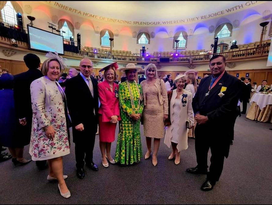 Grlić Radman na krunidbi kralja Charlesa III. pozirao uz Macrona i Brigitte, prvu damu Francuske