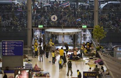 Tajland: Sletio prvi avion nakon blokade zračne luke