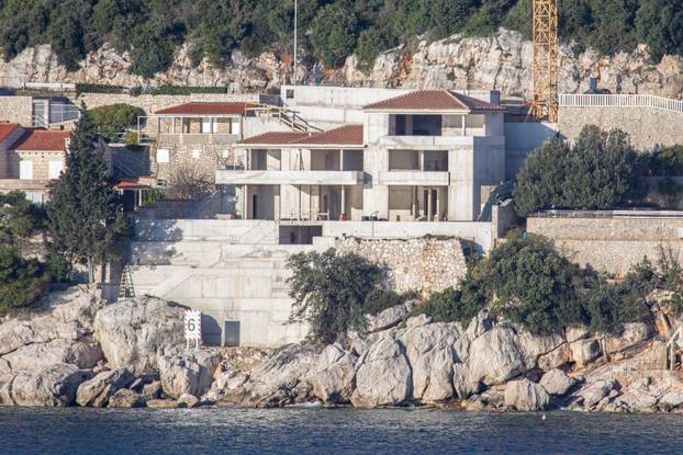 Dubrovnik: Bivši nogometaš Darijo Srna gradi svoju vikendicu u Lozici