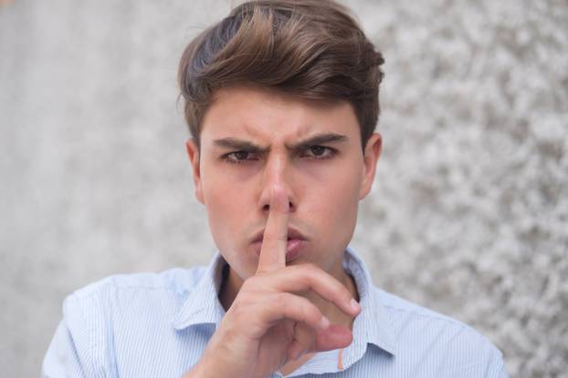 11 laži koje većina muškaraca govori ženi s kojom su u vezi