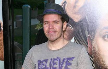 Perez Hilton: Hvala Srbiji na smiješnom predstavniku