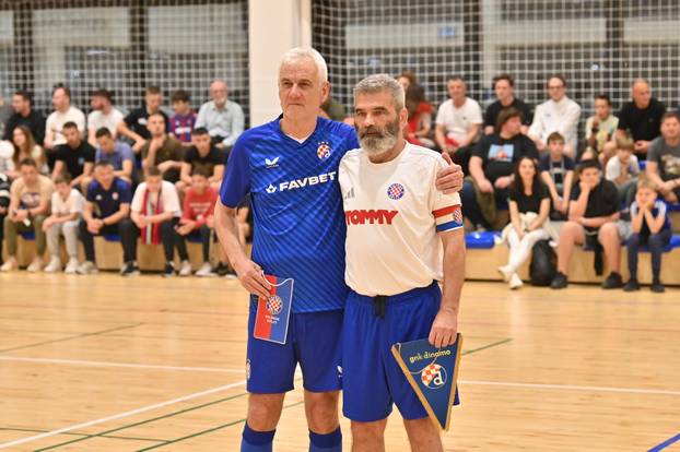 Makarska: Donatorska utakmica veterana Hajduk - Dinamo za Mladena Bartolovića