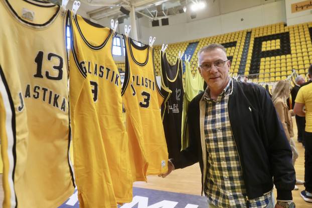 Split: Izložba 150 dresova povodom 80. rođendana KK Split