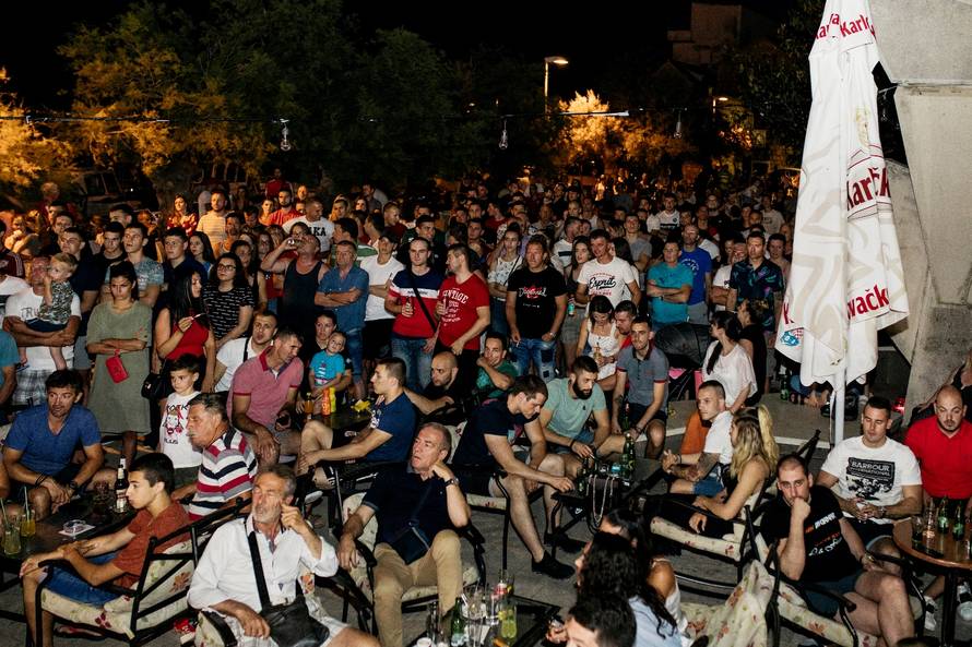 Borilački spektakl za Cikatića: Uz ring u Kaštelima 2000 ljudi