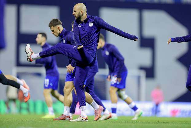 Zagreb: Zagrijavanje igrača uoči početka utakmice GNK Dinamo - Celta Vigo