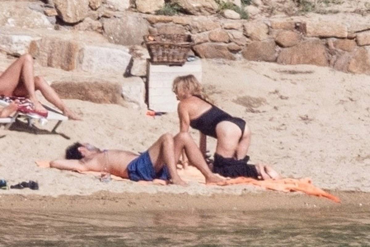 *EXCLUSIVE* Pregnant Kate Hudson vacations with friends and family in Greece