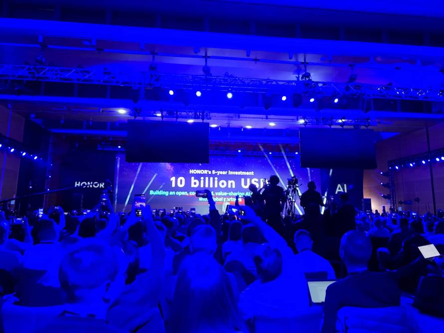 Honor otkrio svoju viziju za AI budućnost. U Alpha Plan ulažu čak 10 milijardi dolara do 2030.