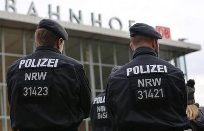 Prva uhićenja zbog napada u Kölnu: Uhitili su Alžirca (26)