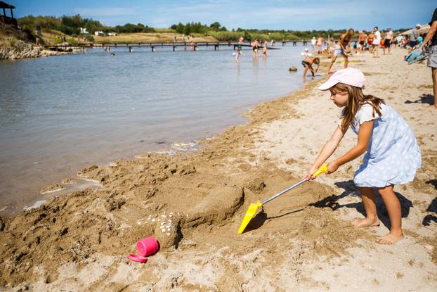 11. Festival pijeska na Kraljičinoj plaži u Ninu