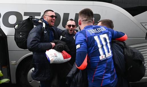 FOTO/VIDEO Bron&ccaron;ani futsala&scaron;i stigli u Zagreb! Pogledajte fe&scaron;tu