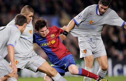 Cruyff: Messi je sam kriv što je dobio po nogama!