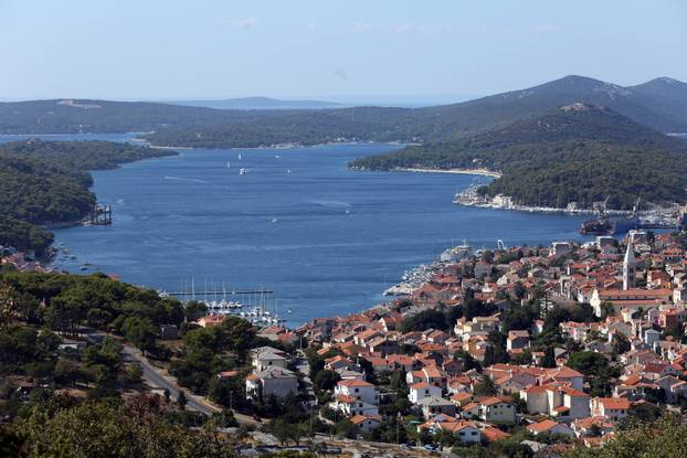 Panorama grada i otoka Malog Lošinja