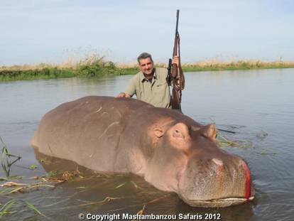 FOTO Krvavi safari, umjetnine i poziranje: Kako je živio Nadan Vidošević - 'hrvatski Clooney'...